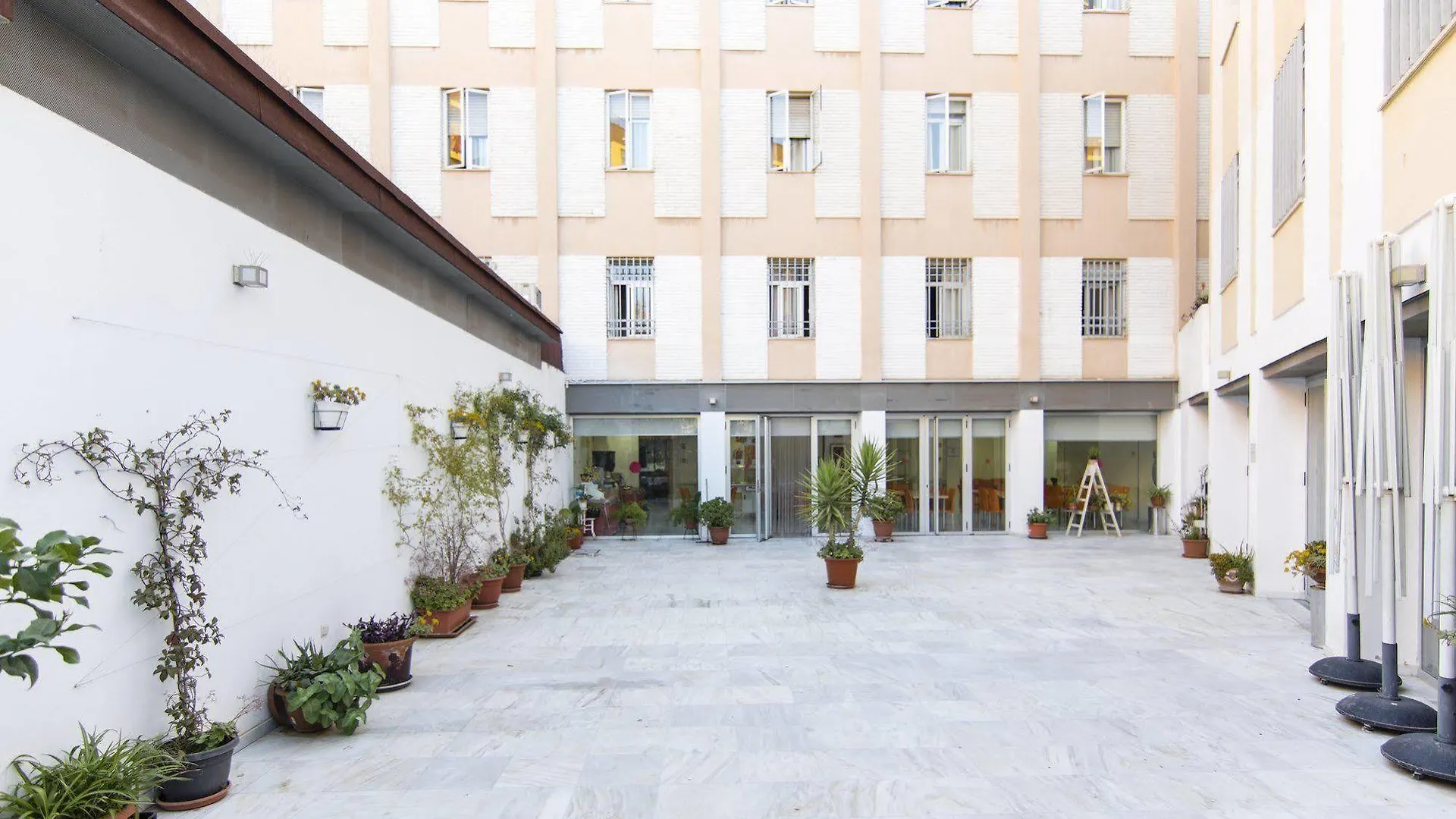 Albergue Inturjoven Granada