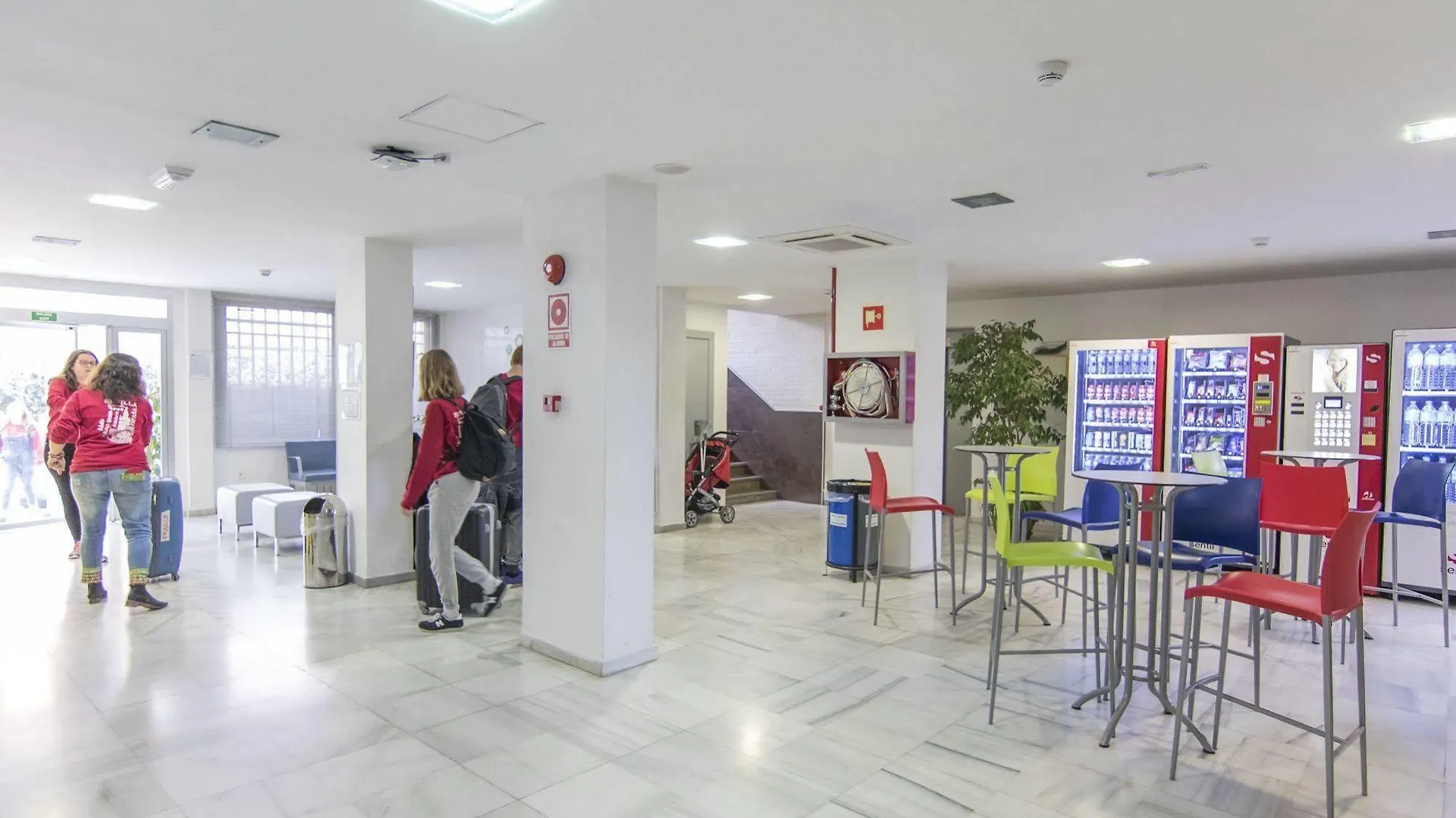 Albergue Inturjoven Granada 0*,
