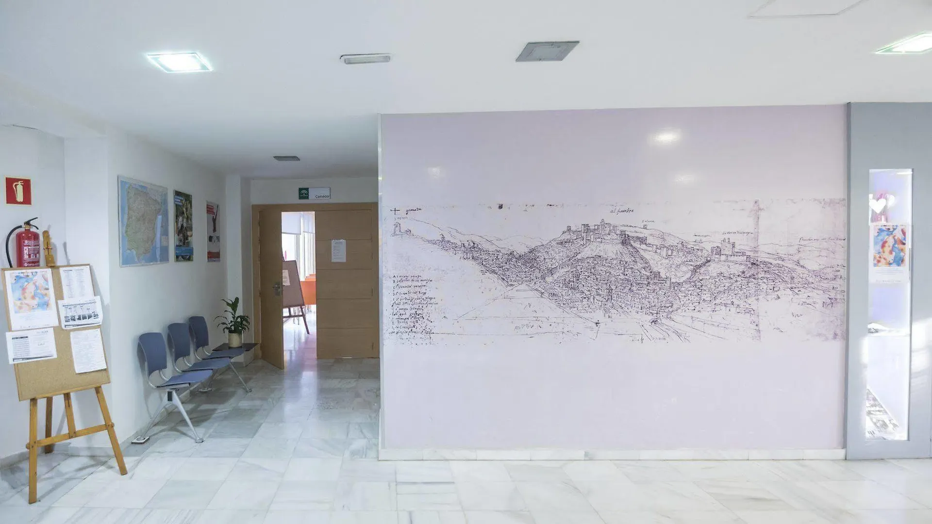 Hostel Albergue Inturjoven Granada Spain